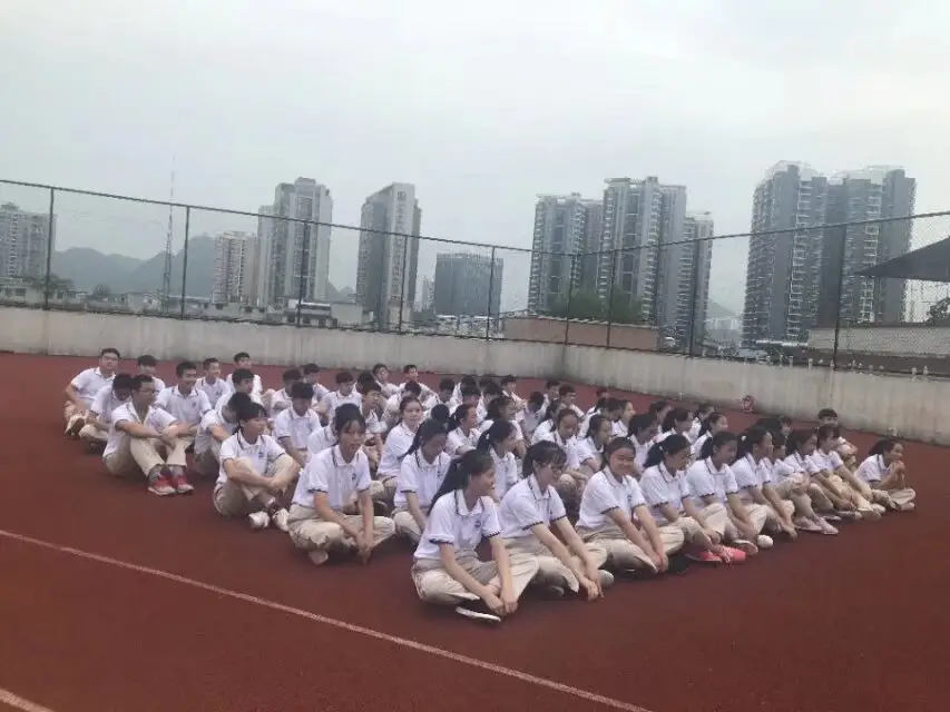 操场上的集体记忆